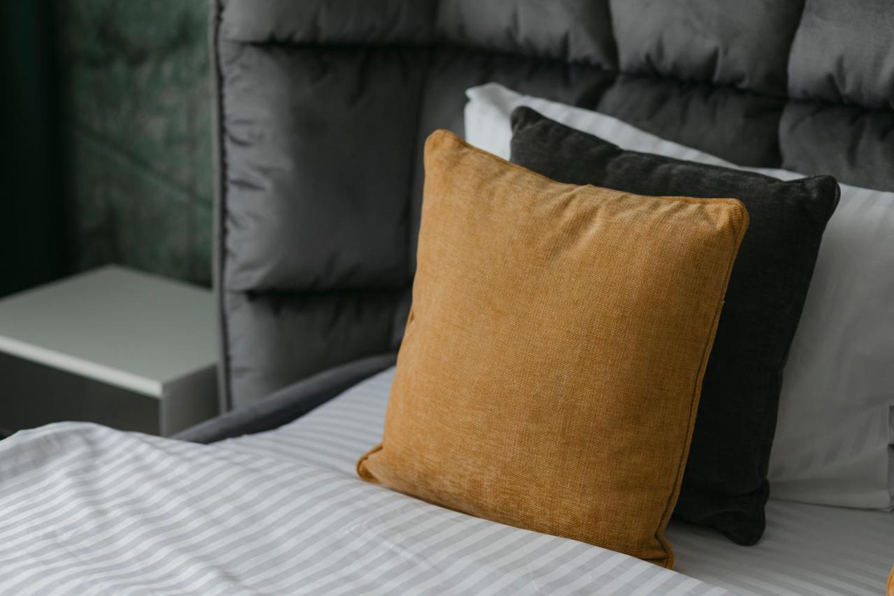 The Forest - Luxe Central Apt With Free Secured Parking Brașov Exterior foto